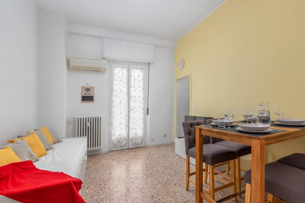 Monza Centro-Milano-Como,Suite Vicino Stazione Kültér fotó